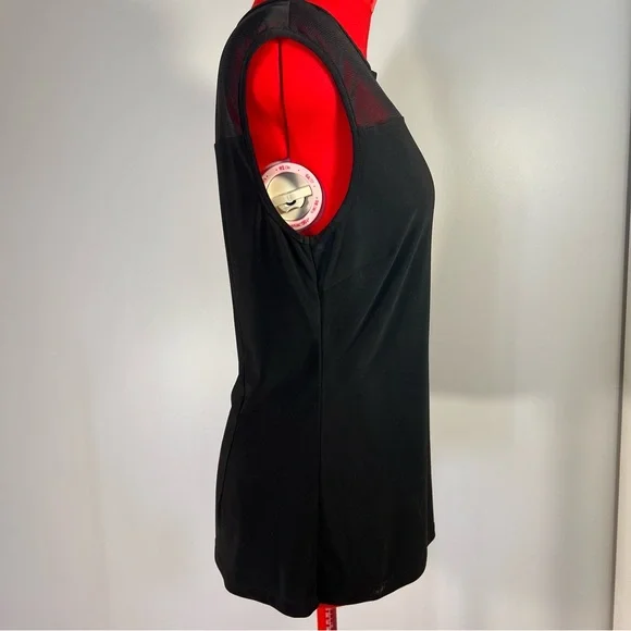 Black top - Picture 3 of 8